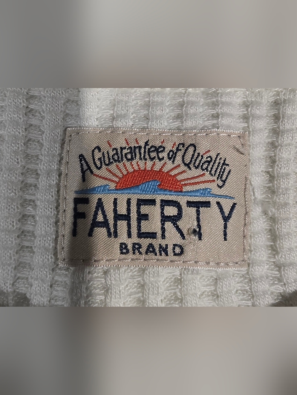 Faherty Womens Legends Apres Waffle Henley Size Medium - Picture 2 of 6